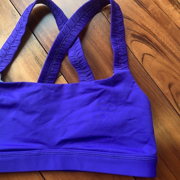 Lululemon Sports bra - Picture 4 of 5